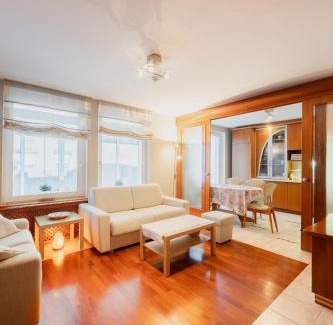 Bezigrad District Apartamento | Central Charm Haven