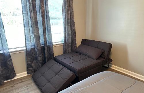 Evansville Apartamento | Central Chic on Washington