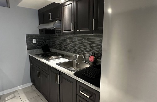 Downsview Casa | Central city - 10 mins from Pearson airport