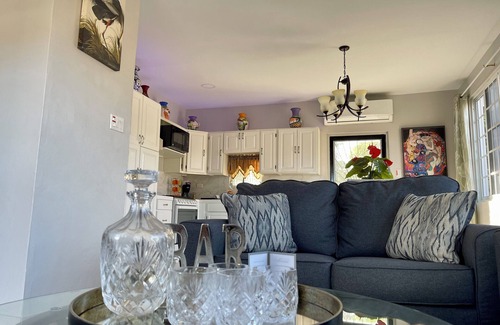 Ciudad de Belice Casa | Central City “Haven” Private Flat & Pool