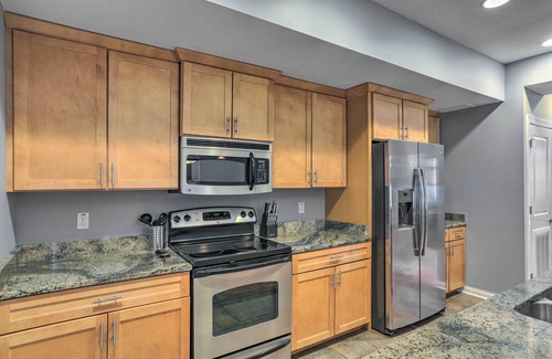 Tremont Casa | Central Cleveland Gem w/ Direct Skyline View!
