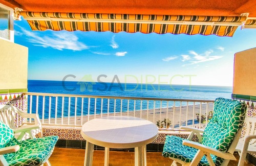 Velilla-Taramay Apartamento | Central comfortable right beach couples summer rental