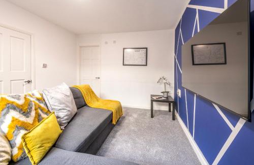 Saint Paul's Apartamento | Central, Contractors, Families, FREE PARKING by Prescott Apartments