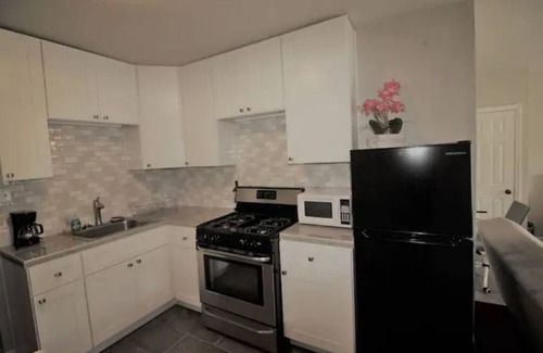 Shearer Hills - Ridgeview Casa | Central & Convenient, Airport-5Min, Anywhere-10Min