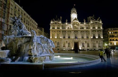 Griffon - Royale Apartamento | Central & Cosy 2BR Opera/Terreaux - Check-in 24/7