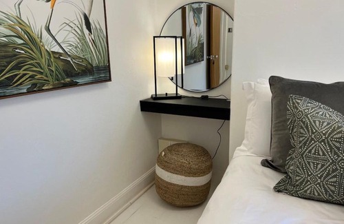 Chester Casa | Central Cottage With Parking By Cheshire Escapes