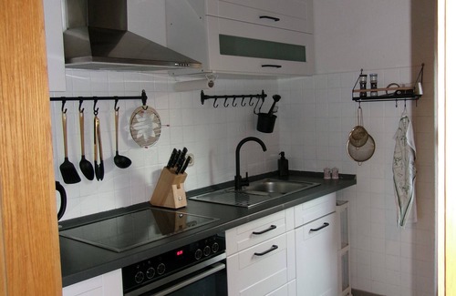 Solingen Condominio | Central, cozy apartment with its own terrace and private parking space