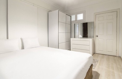 Nisantasi Apartamento | Cozy Flat 650 m to City's Nisantasi Mall