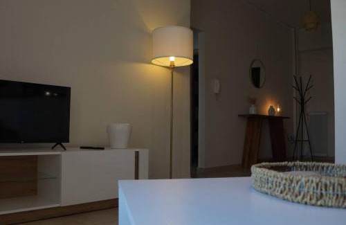 Chalcis Apartamento | Central Delight