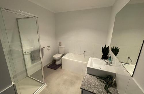 Golden Square Casa | Central Deluxe Escape
