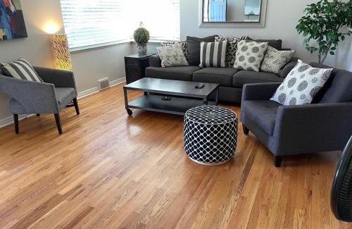 Ruby Hill Casa | Central Denver Master Room 24 hour self check in