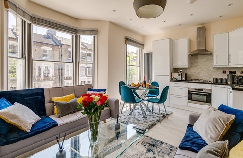 Coldharbour Apartamento | Central Family Home: Sleeps 6, 5mins from Brixton Tube Station