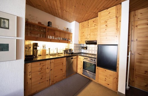 Lenzerheide Apartamento | Central flat for 3 persons at Hotel Schweizerhof-Lenzerheide