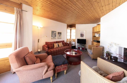 Lenzerheide Apartamento | Central flat for 3 persons at Hotel Schweizerhof-Lenzerheide