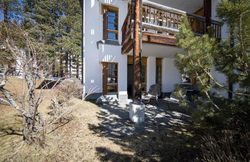 Lenzerheide Apartamento | Central flat for 3 persons at Hotel Schweizerhof-Lenzerheide