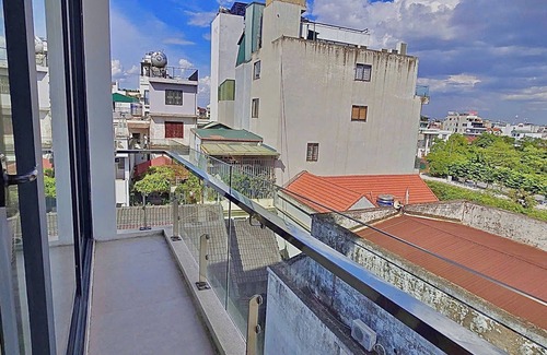 Nhat Tan Apartamento | Central Hanoi Apartment, Family-Friendly, Walk to Lake