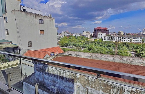 Nhat Tan Apartamento | Central Hanoi Apartment, Family-Friendly, Walk to Lake