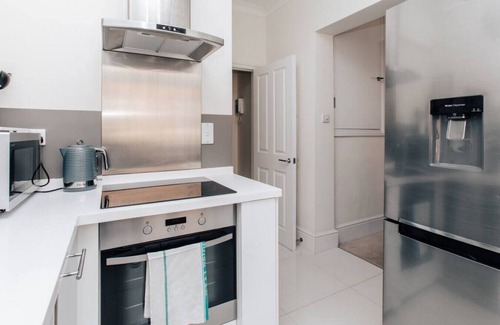 Henley-on-Thames Apartamento | Central Hidden Gem - From 125 Per Night