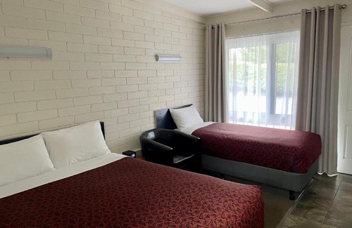 Kyneton Hotel | Central Highlands Motor Inn
