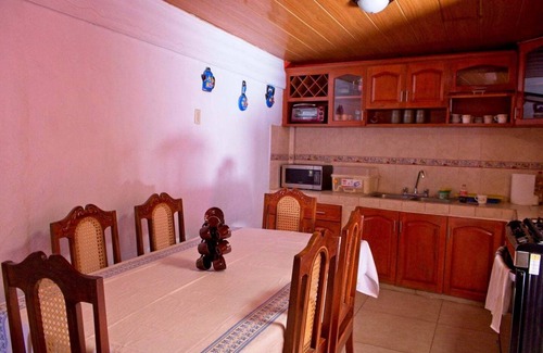 Managua Casa | Casa Central inc. AC, Garage, TV 58", Wifi, Garage