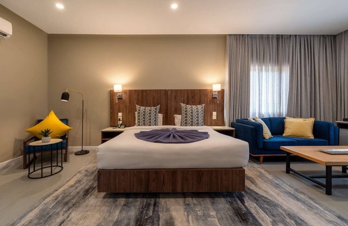 North Ridge Hotel | Central Hotel- Ridge