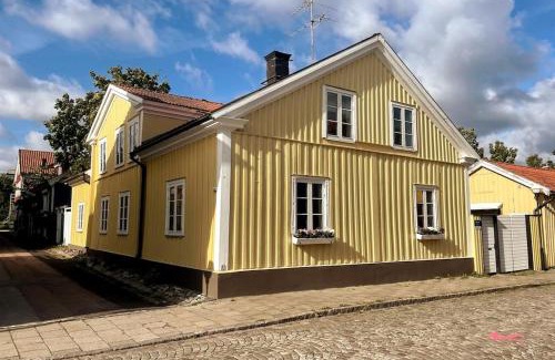 Vastervik Apartamento | Central lägenhet i 1700-talshus