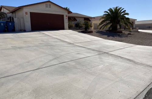 Lake Havasu City Casa | Central Lake Havasu home - pool and water slide!