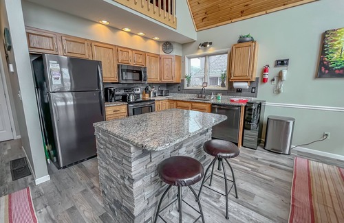 Thayerville Casa | Central Lake House with Private Dock! Walk to Area Hot Spots!