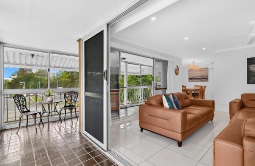 Southport Apartamento | Central Located 3 Bedroom Unit in Southport