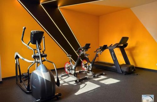 Zona 10 Apartamento | Central Location, Secure & Vibrant Night Life!