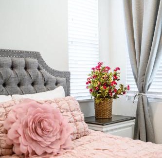 Airport Area Casa | Central Location Cozy Private Bedroom w Bathroom