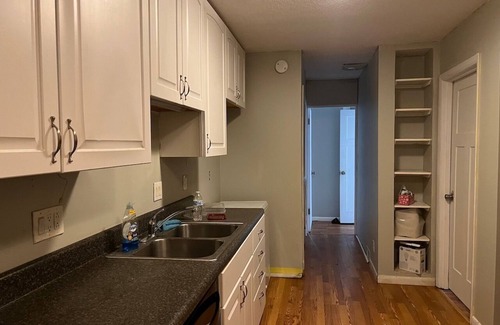 Fayetteville Casa | Central location, near hospital & fortbragg peaceful safe neighborhood, Fenced