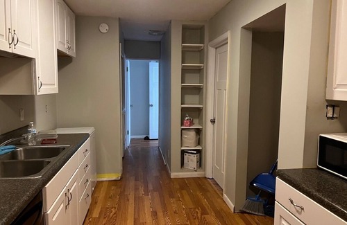 Fayetteville Casa | Central location, near hospital & fortbragg peaceful safe neighborhood, Fenced