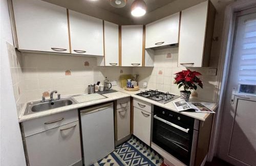 New Forest District Apartamento | Central Location shops & beach