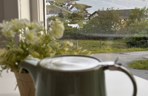 Whiteness Casa | Central Location + Stunning Views