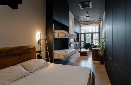 Les Tendetes Apartamento | Central loft 60 m2 ideal for small families
