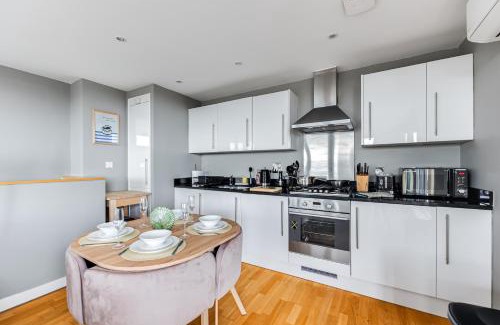 Bedford Apartamento | Central Lux Penthouse with Balcony, Terrace & Prking