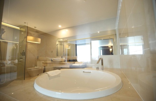 Ha Long Hotel | Central Luxury Ha Long Hotel