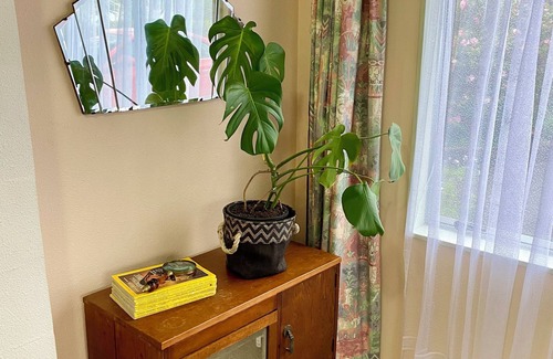 Auckland Apartamento | Central Māngere Bridge Gem, Family and Pet Friendly. Close to the Airport.