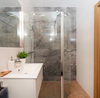 Baluty Apartamento | Central Manufaktura Apartment - Parking, Balcony - by Rentujemy