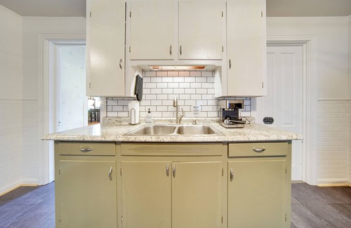 Meadville Apartamento | Central Meadville Apartment - Walk to Downtown!