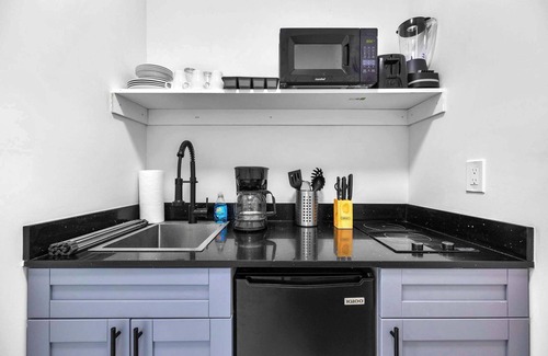 Liberty City Apartamento | Studio w/ Kitchenette - 15min to Wynwood