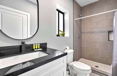 Liberty City Apartamento | Studio w/ Kitchenette - 15min to Wynwood