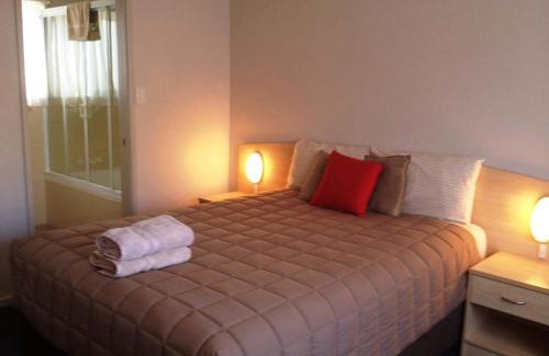 Nelson Bay Hotel | Central Motel Nelson Bay