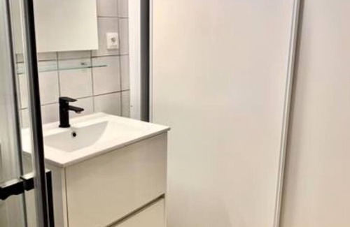 Cite Apartamento | Central Narbonne with Rooftop Terrace