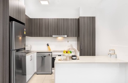 Toowong Apartamento | Central of Toowong! Neat Apt Near Station