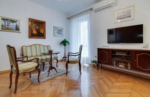 Zadar Old Town Apartamento | Central Palace Apartment