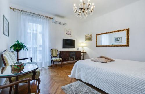 Zadar Old Town Apartamento | Central Palace Apartment