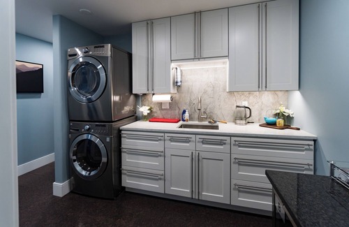 North Park Apartamento | Central Park Prestige (A) - A Brand New Boutique Hotel Style Room Near Downtown