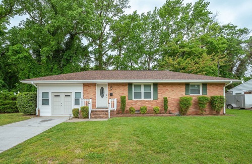 Newport News Casa | Central Peninsula 4 Bedroom, 3 Bathroom home